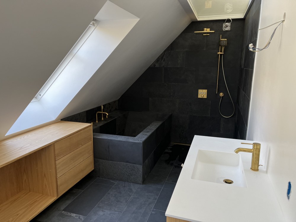 Refferencer Bad 3 1000X750